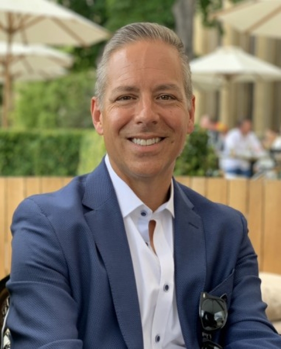 Profile picture of Jason Thompson